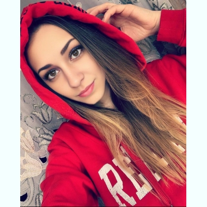     ,,
