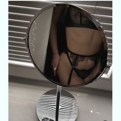  ,    ..    y....