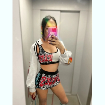 Eva          